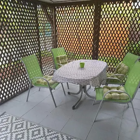 Lady House 2. Počitniška hiša Catez ob Savi